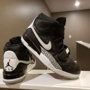Nike Air Jordan Legacy 312 Black